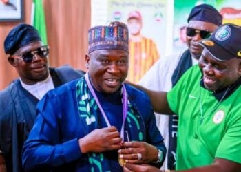 Gwamna Fintiri Ya Karrama Kocin Super Falcons, Madugu Da Naira Miliyan 50