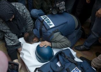 Harin Asibitin Gaza Ya Halaka Mutane da Dama, Ciki Har da Ƴan Jarida