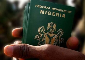 Hukumar Shige Da Fice Ta Ƙara Kuɗin Fasfo Zuwa N100,000, N200,000