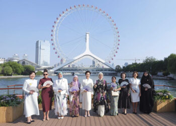 Peng Liyuan Da Matan Shugabannin Kasashe Membobin SCO Masu Halartar Taron SCO Sun Ziyarci Kogin Haihe Na Tianjin