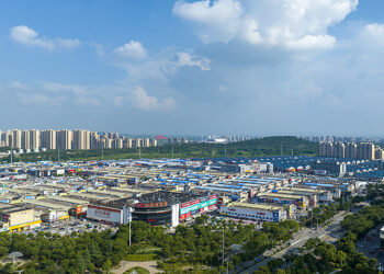 Mujallar Qiushi Za Ta Wallafa Sharhin Xi Jinping Mai Taken “Zurfafa Dunkulewar Kasuwannin Kasa Ta Bai Daya”