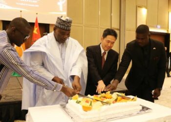 Ofishin Jakadancin Sin a Nijar Ya Shirya Liyafar Bikin Murnar Cika Shekaru 76 Da Kafa Jamhuriyar Jama’ar Sin