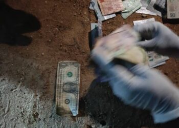 Bayan Fara Kamen Mabarata, An Samu Dalar Amurka, Wuƙa A Kwara