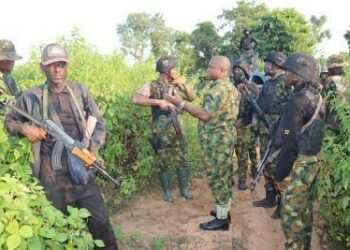 Ƴan Bindiga Sun Kashe Dagacin Ogbayo Da Jami’an Ƴan Sa-Kai 11 A Kwara