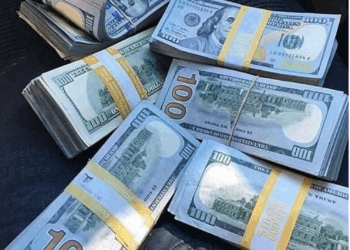 Kotu Ta Umarci Ƙwace Dala 49,700 Daga Tsohon Jami’in INEC