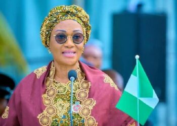 Uwargidan Shugaban Ƙasa, Remi Tinubu, Ta Nuna Damuwa Kan Ƙarancin Malamai A Duniya