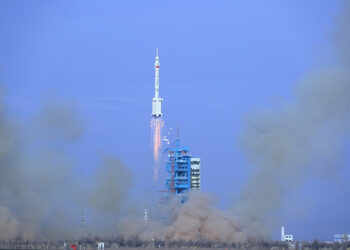 Kasar Sin Ta Sanar Da Nasarar Harba Kumbon Shenzhou-22