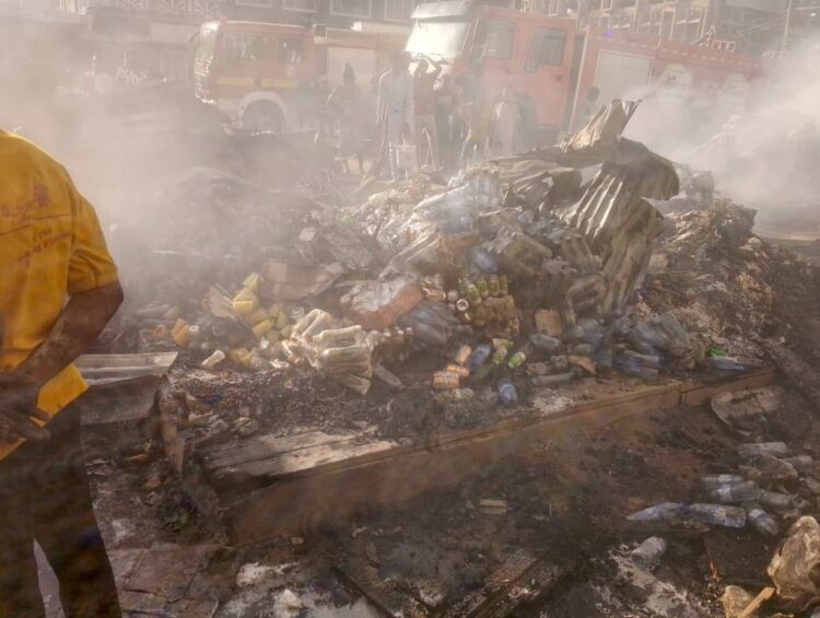 HOTUNA: Yadda Gobara Ta Ƙone Shaguna 25 A Kasuwar Singa A Kano