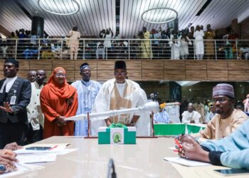 Gwamnan Bauchi Ya Gabatar Da Naira Biliyan 878 A Matsayin Kasafin 2026