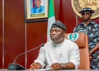 Gwamnan Taraba Ya Dakatar Da Bikin Sauya Sheƙarsa Zuwa APC Saboda Sace Ɗaliban Kebbi
