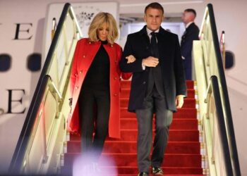 Shugaban Faransa Emmanuel Macron Ya Sauka Beijing Domin Ziyarar Aiki