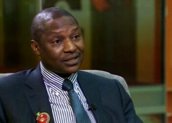 Da Ɗumi-ɗumi: Kotu Ta Bayar Da Belin Malami, Matarsa Da Ɗansa Kan N1.5bn