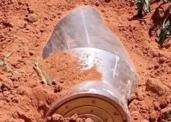 Sojoji Sun Nemi Ƴan Sokoto Su Miƙa Ragowar Ɓaraguzan Bam Ɗin Amurka