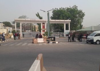 Ma’aikatan FCT Sun Fara Yajin Aiki, Sun Rufe Ofisoshin FCTA Da FCDA