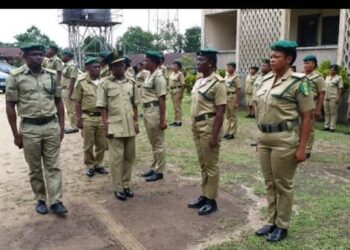 NCoS Ta Kama Mutane 2 Bisa Yunƙurin Safarar Miyagun Ƙwayoyi Zuwa Gidan Yarin Kano