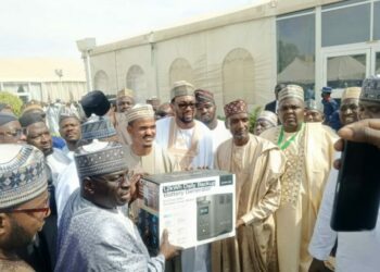 Ɗan Ganduje Ya Gwangwaje Manoma, Da ‘Yan Kasuwa Da Manyan Kyautata A Kano