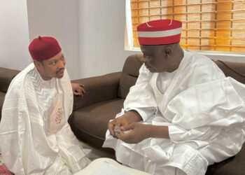 HOTUNA: Ɗan Ganduje Ya Ziyarci Kwankwaso A Kano