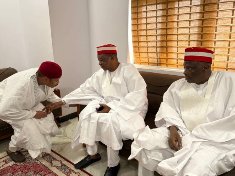 HOTUNA: Ɗan Ganduje Ya Ziyarci Kwankwaso A Kano