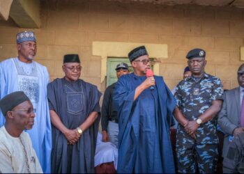 Ƴan Bindiga 10,000 Sun Tarwatsa Ƙauyuka A Bauchi