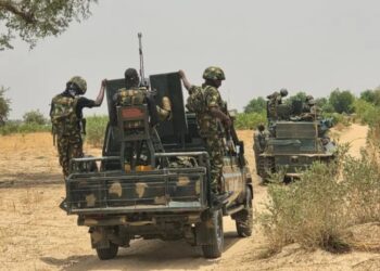 Sojoji Sun Kashe ‘Yan Ta’adda 16, Sun Ceto Mutane 11 A Borno
