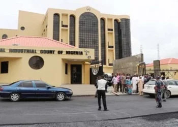 Kotu Ta Ƙi Amincewa Da Bukatar Tsoffin Kwamishinonin Kano Na Riƙe Motocin Gwamnati