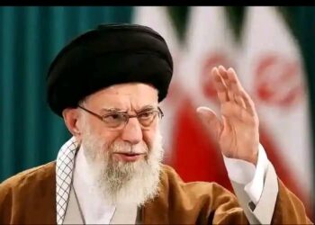Wane Ne Ayatollah Ali Khamenei, Jagoran Addinin Iran?