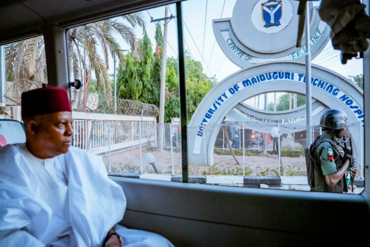 Shettima Ya Ziyarci Waɗanda Harin Bam Ya Shafa A Maiduguri