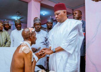 Shettima Ya Ziyarci Waɗanda Harin Bam Ya Shafa A Maiduguri