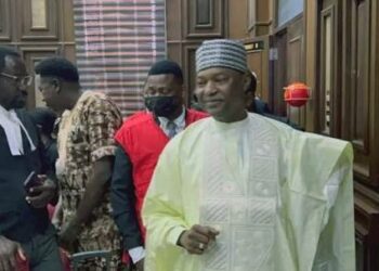 Kotu Ta Bayar Da Malami Da Iyalansa Beli Kan Naira Miliyan 200 Kowannensu