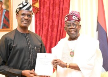 Tinubu Ya Miƙa Sunan Taiwo Oyedele A Matsayin Ƙaramin Ministan Kuɗi