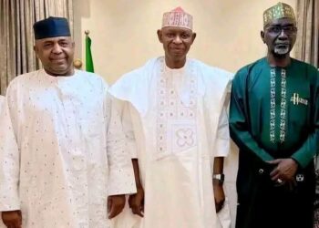 Gwamna Abba Na Ƙoƙarin Jawo Hankalin Shekarau Zuwa APC