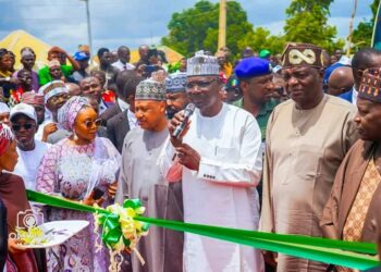 Tinubu Ya Ƙaddamar Da Gadar Ƙasa Da Tituna A Akwanga
