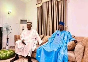 Tsohon Ɗan Takarar Gwamnan SDP A Gombe Ya Koma PDP, Ya Mara Wa Pantami Baya