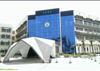 ICPC Ta Yi Wa Dan Takarar APC A Ekiti Titsiye Kan Zargin Badakalar Kuɗi