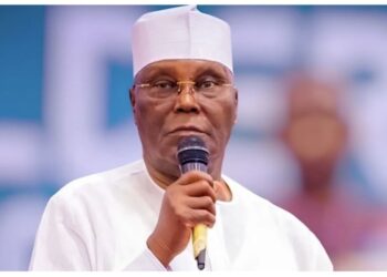 Atiku Ya Ce Zai Yafe Wa Ɗalibai Bashin NELFUND Idan Ya Ci Zaɓe