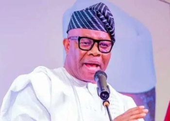 Har Yanzu Tinubu Ne Ke Shugabancin Nijeriya Daga Waje – Akpabio