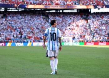 Messi Ya Yi Ritaya A Argentina: Da Me Za Mu Iya Tuna Gwarzon Duniyar?