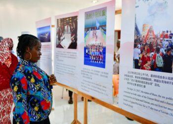 An Gudanar Da Nune-Nunen Hotunan Dawowar Yankin Taiwan Karkashin Ikon Kasar Sin A Kasashen Afrika