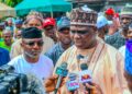 Kakakin Majalisar Nasarawa Ya Raba Naira Miliyan 6 da Atamfofi 1,100 a Taron APC