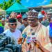 Kakakin Majalisar Nasarawa Ya Raba Naira Miliyan 6 da Atamfofi 1,100 a Taron APC